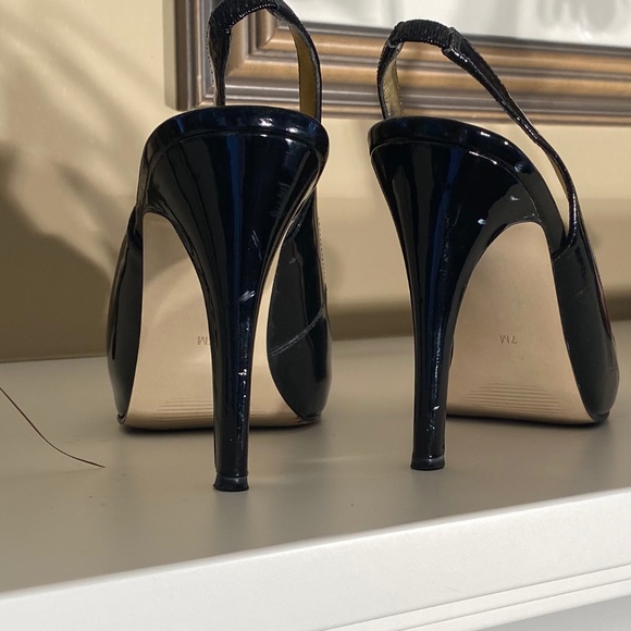 GUESS Black Patent, Sling Back Peep-Toed Heels - Picture 7 of 16